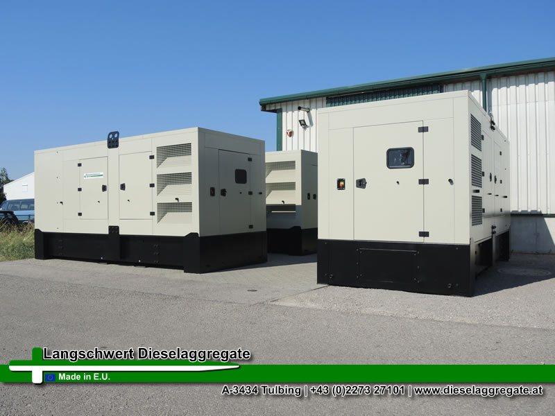 700kVA Scania Diesel Stromerzeuger zur Inselstromversorgung einer Betriebsanlage im Parallelbetrieb